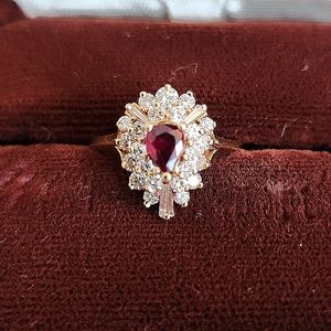 Stunning 18k Yellow Gold Ruby & Diamond Ring